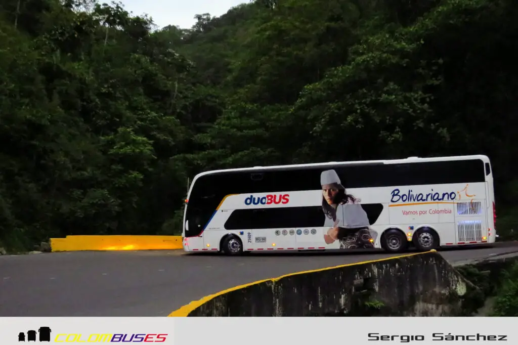 expreso bolivariano duo bus